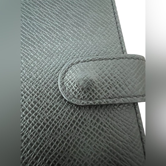 LOUIS VUITTON Taiga Leather Agenda - Picture 3 of 15